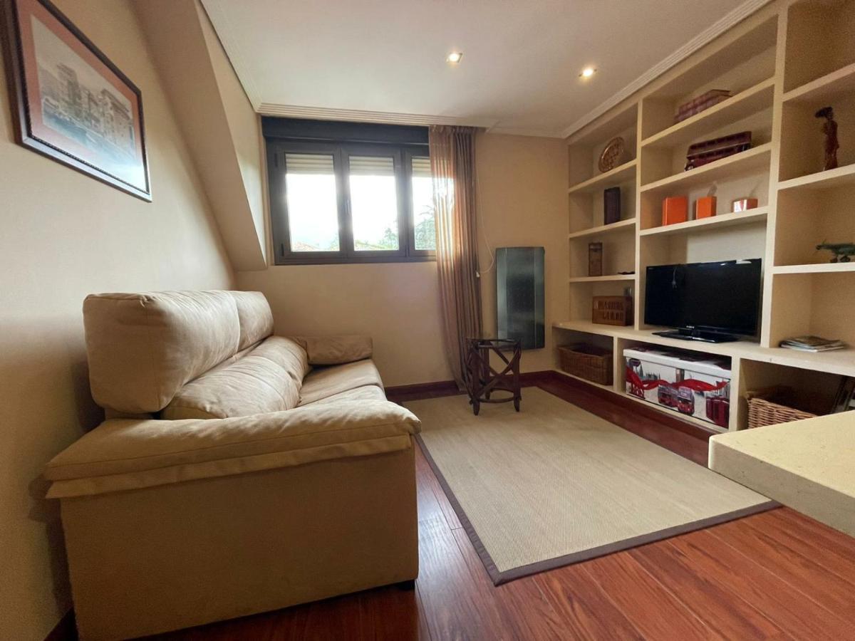 Apartamento Centro De Llanes Apartment Bagian luar foto